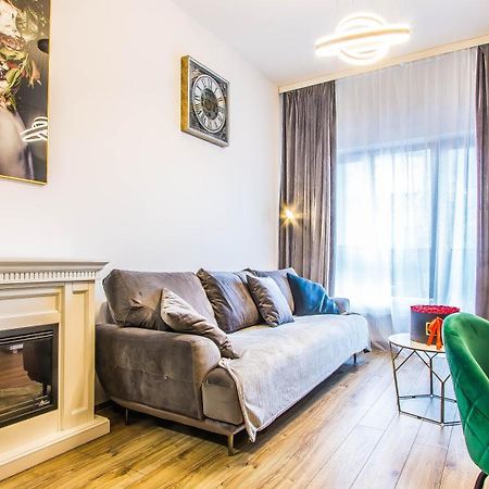 Luxury / Mihai Bravu Apartmens Bucharest Luaran gambar
