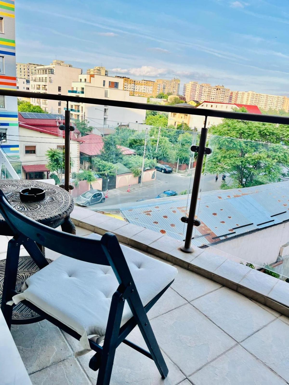 Luxury / Mihai Bravu Apartmens Bucharest Luaran gambar